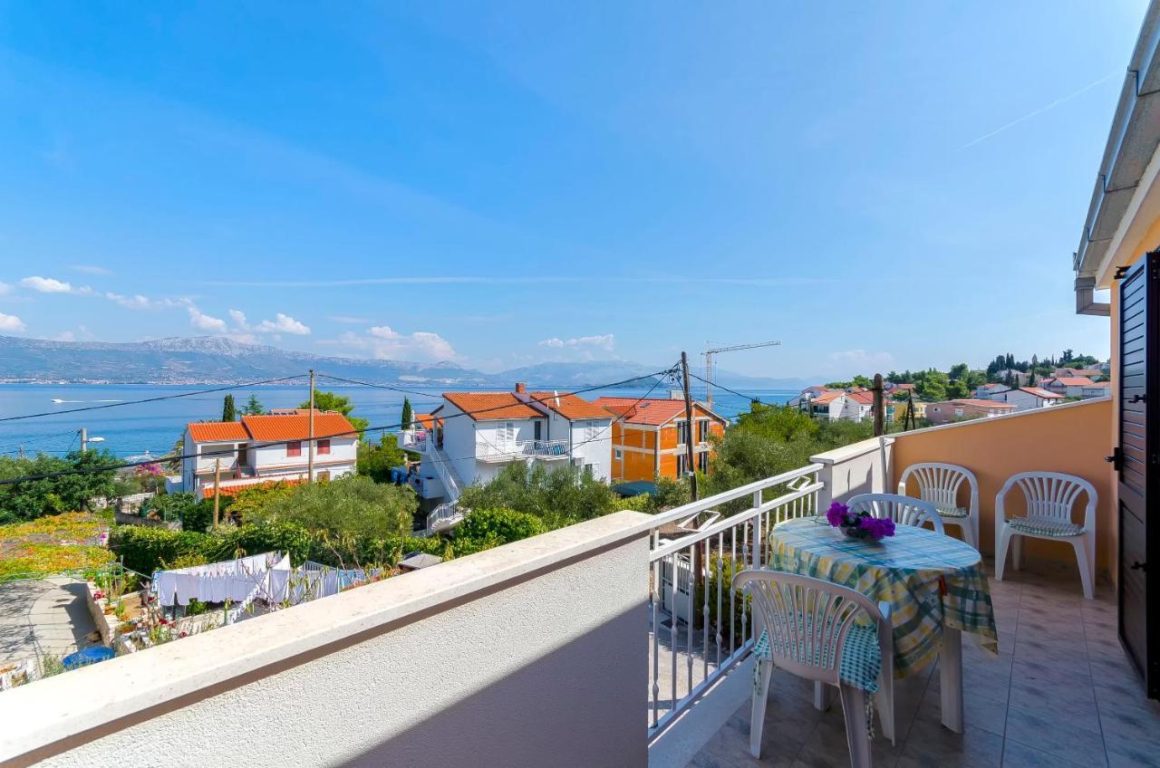 Apartments Milka Slatine Kültér fotó