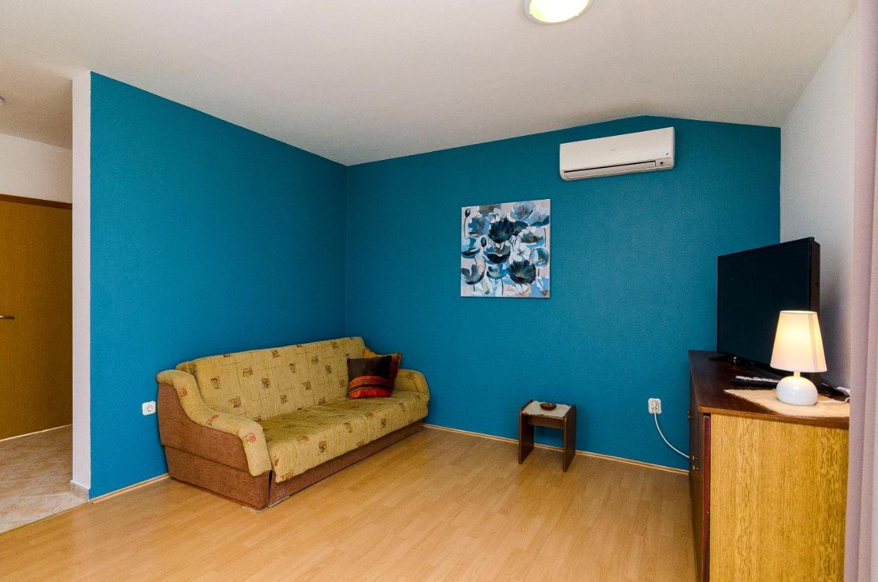 Apartments Milka Slatine Kültér fotó