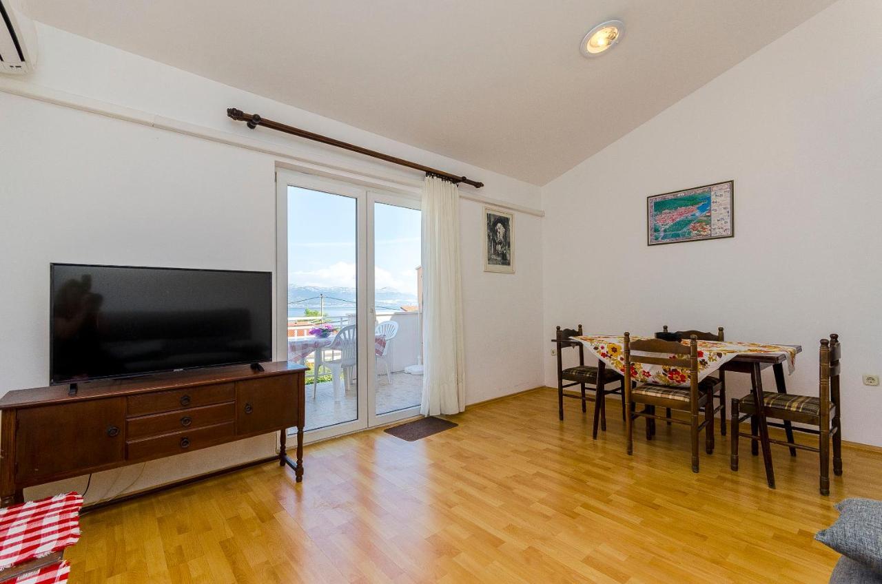 Apartments Milka Slatine Kültér fotó