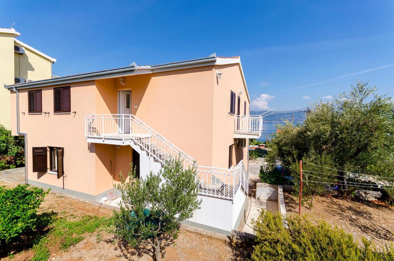 Apartments Milka Slatine Kültér fotó